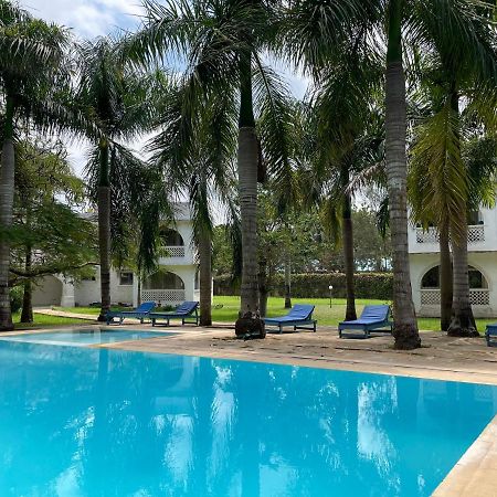 Royal Palms Apartment A4 Момбаса Экстерьер фото