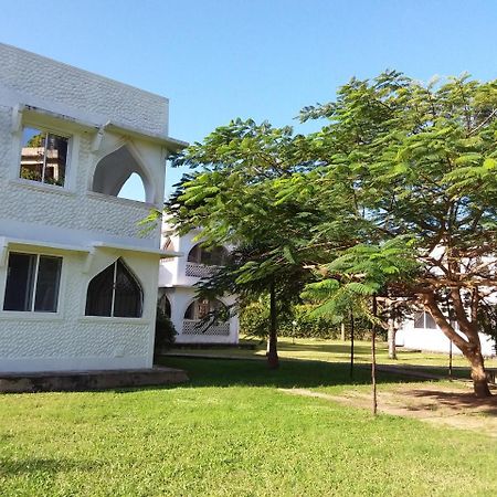 Royal Palms Apartment A4 Момбаса Экстерьер фото