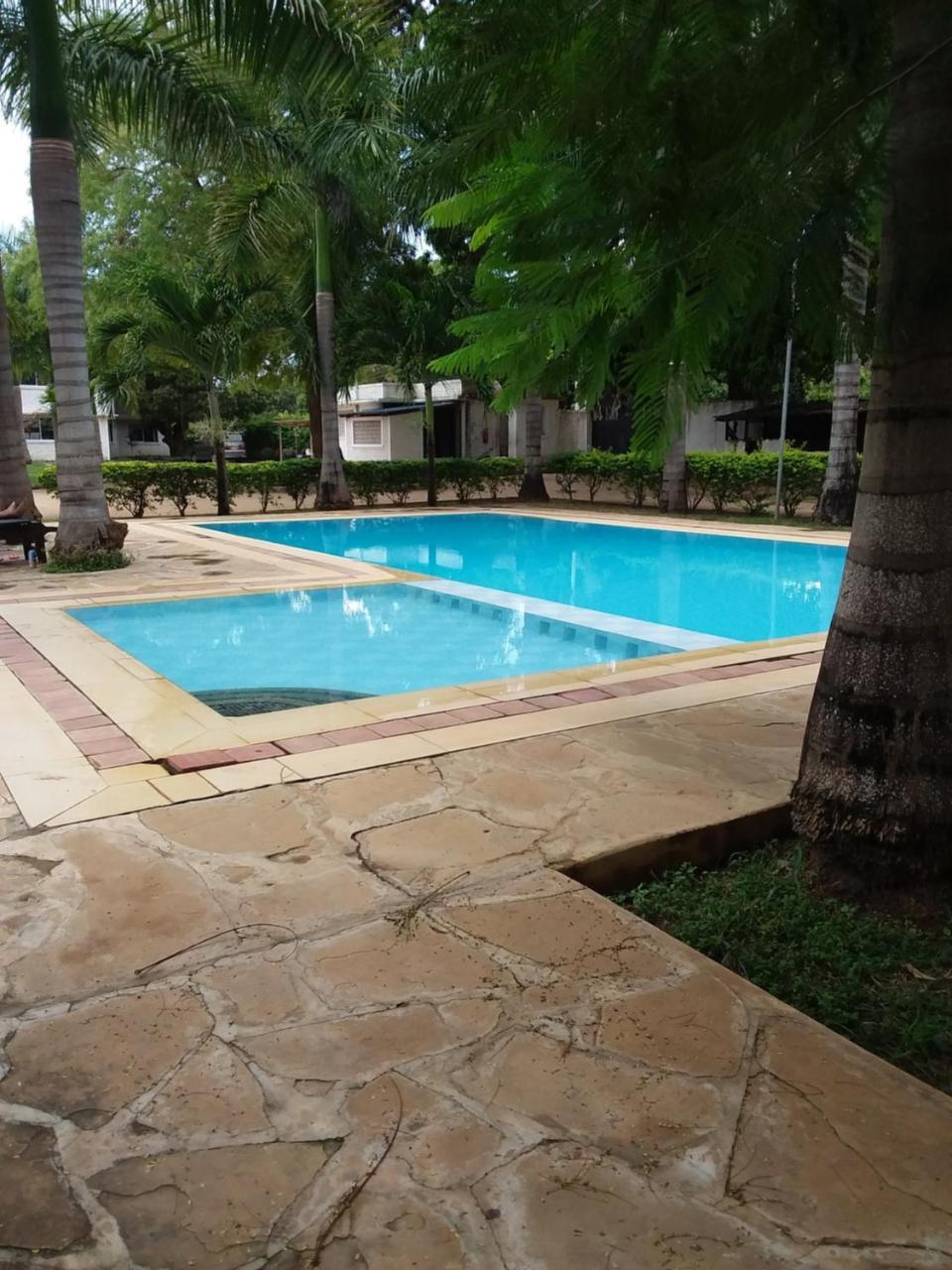 Royal Palms Apartment A4 Момбаса Экстерьер фото