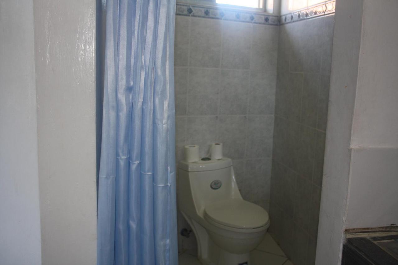 Royal Palms Apartment A4 Момбаса Экстерьер фото